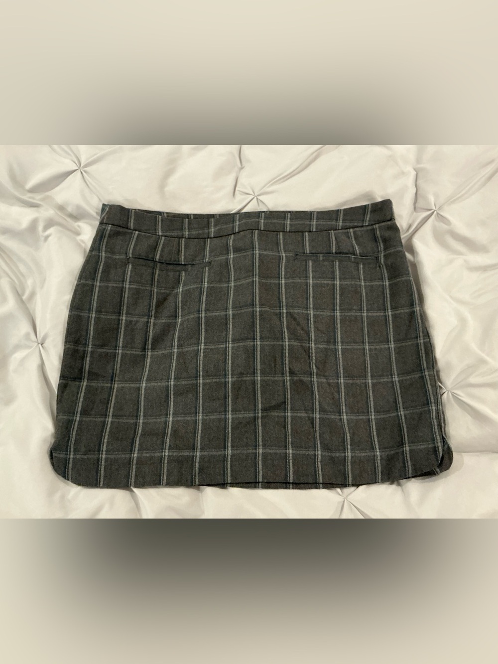 EUC - Women’s GAP Gray Plaid Skirt - Size 14